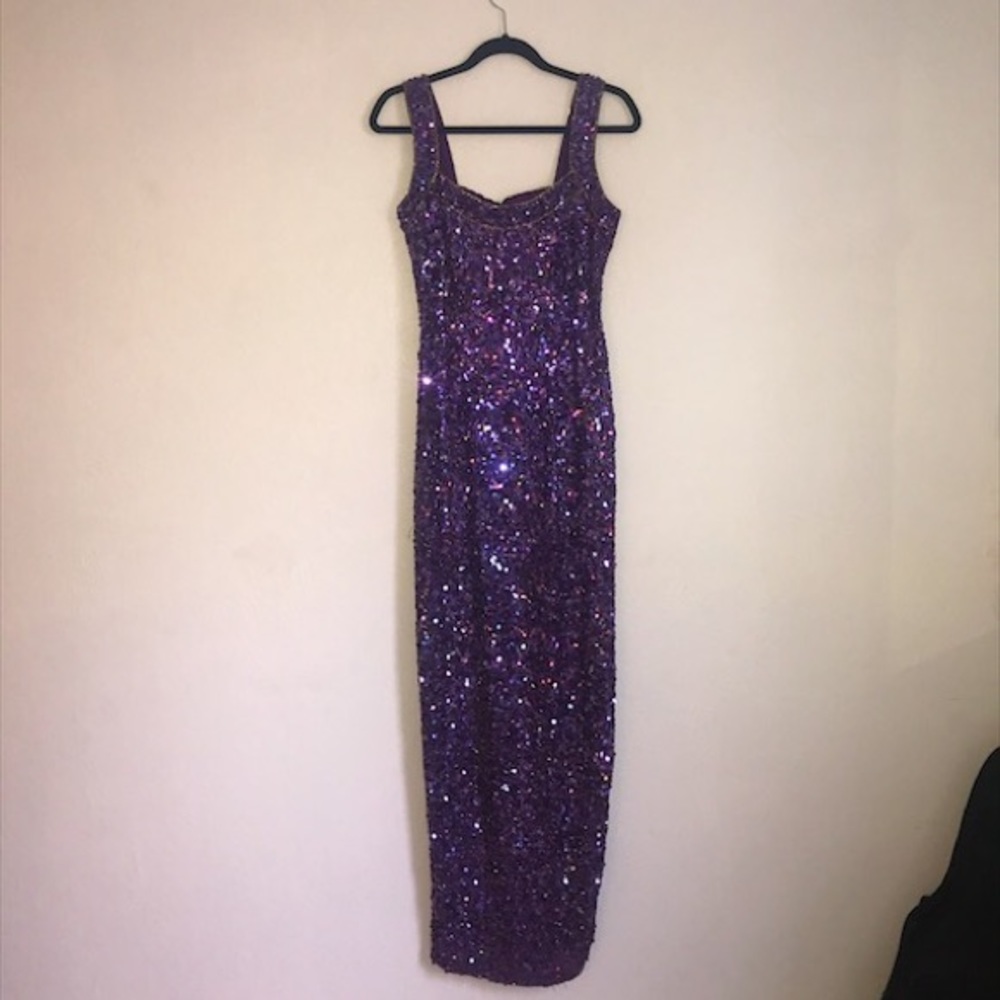 Niteline, Della Roufogali. Purple Prom Dress.